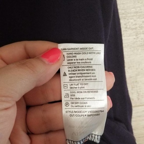 Vince Women's Oversized Short Sleeve V-Neck T-Shirt Navy Blue Size Small - Picture 6 of 7